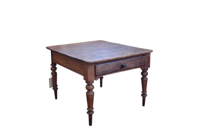 Tavolo rustico in larice